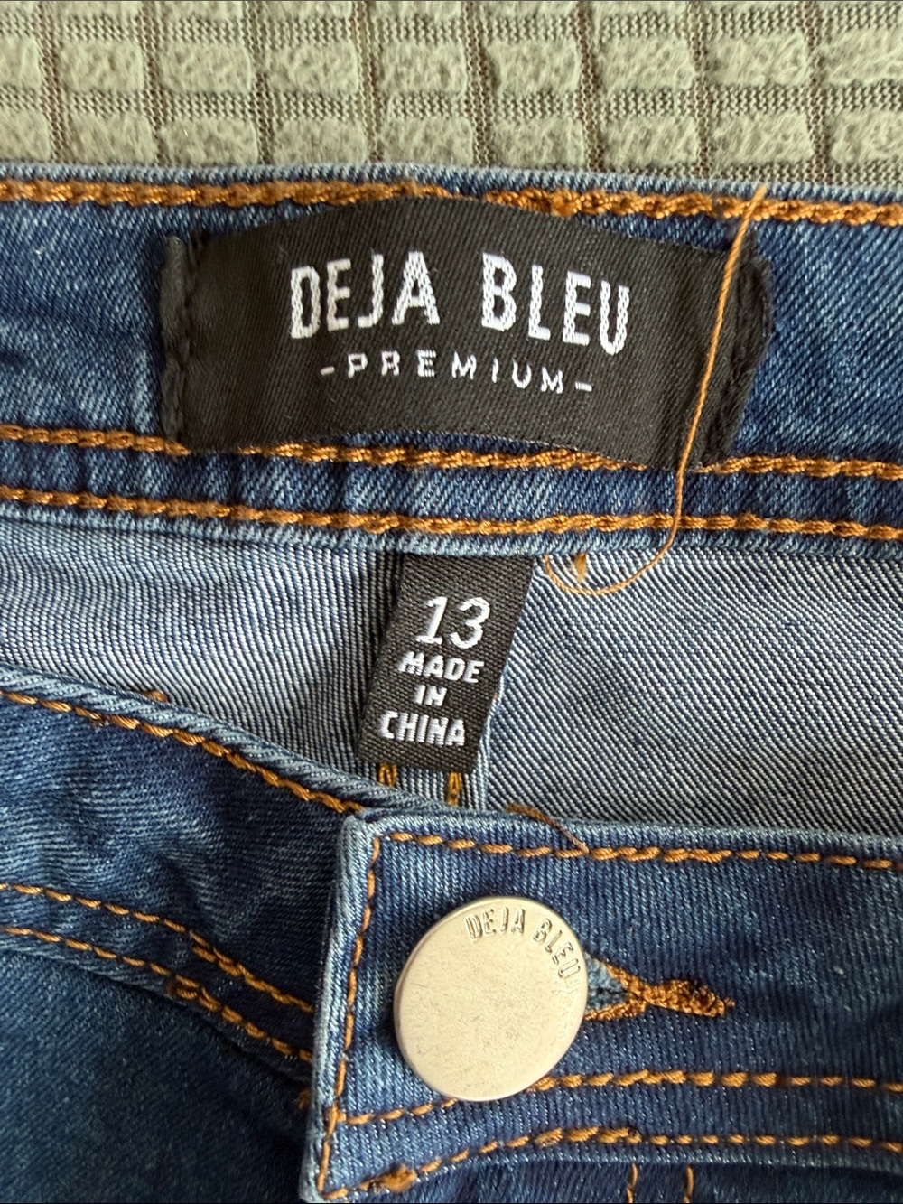Embroidered Dark Blue Jeans - Picture 7 of 8